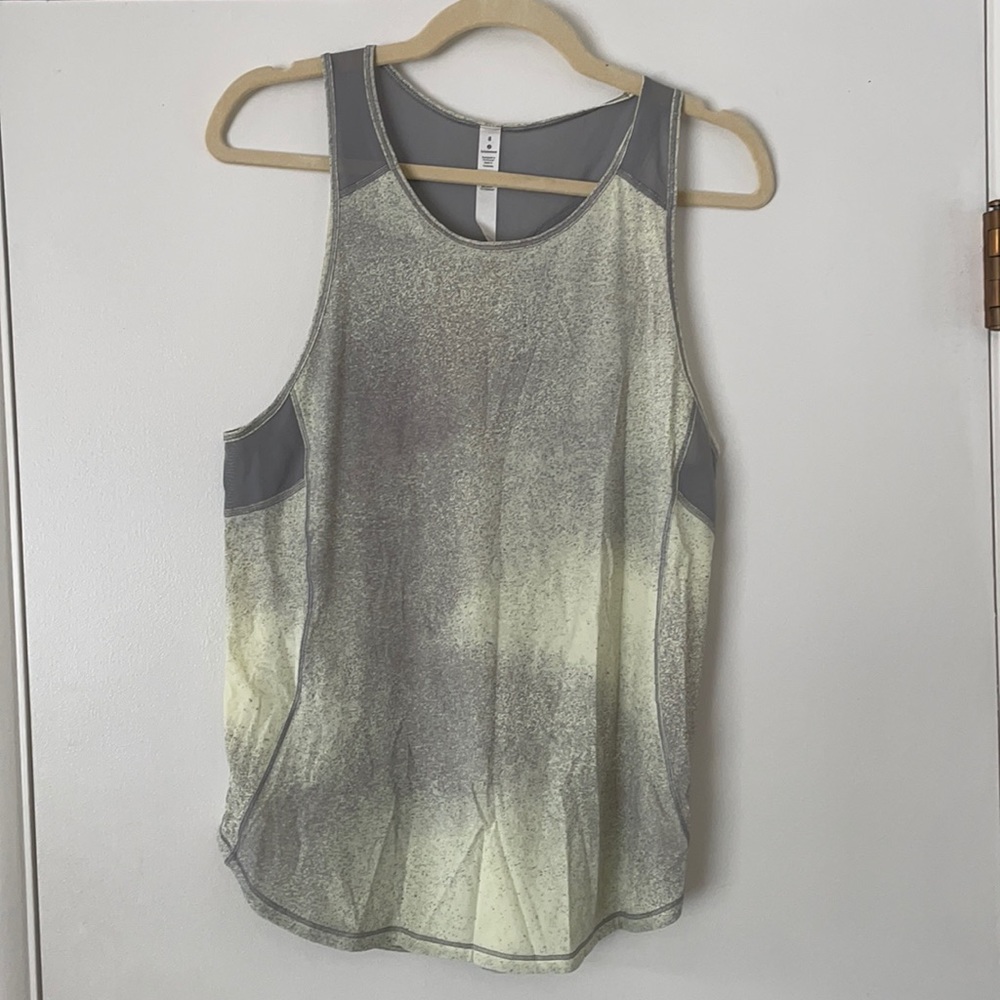 Lululemon tank
